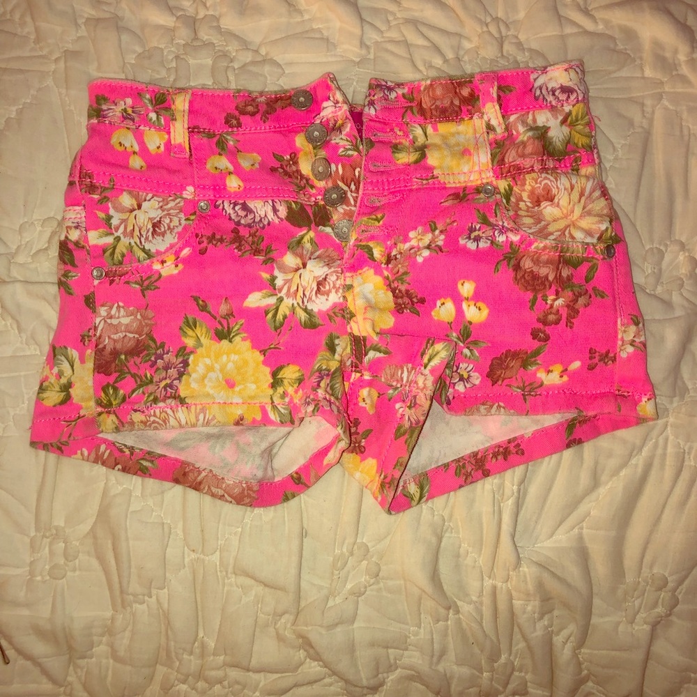 High waisted pink jean shorts